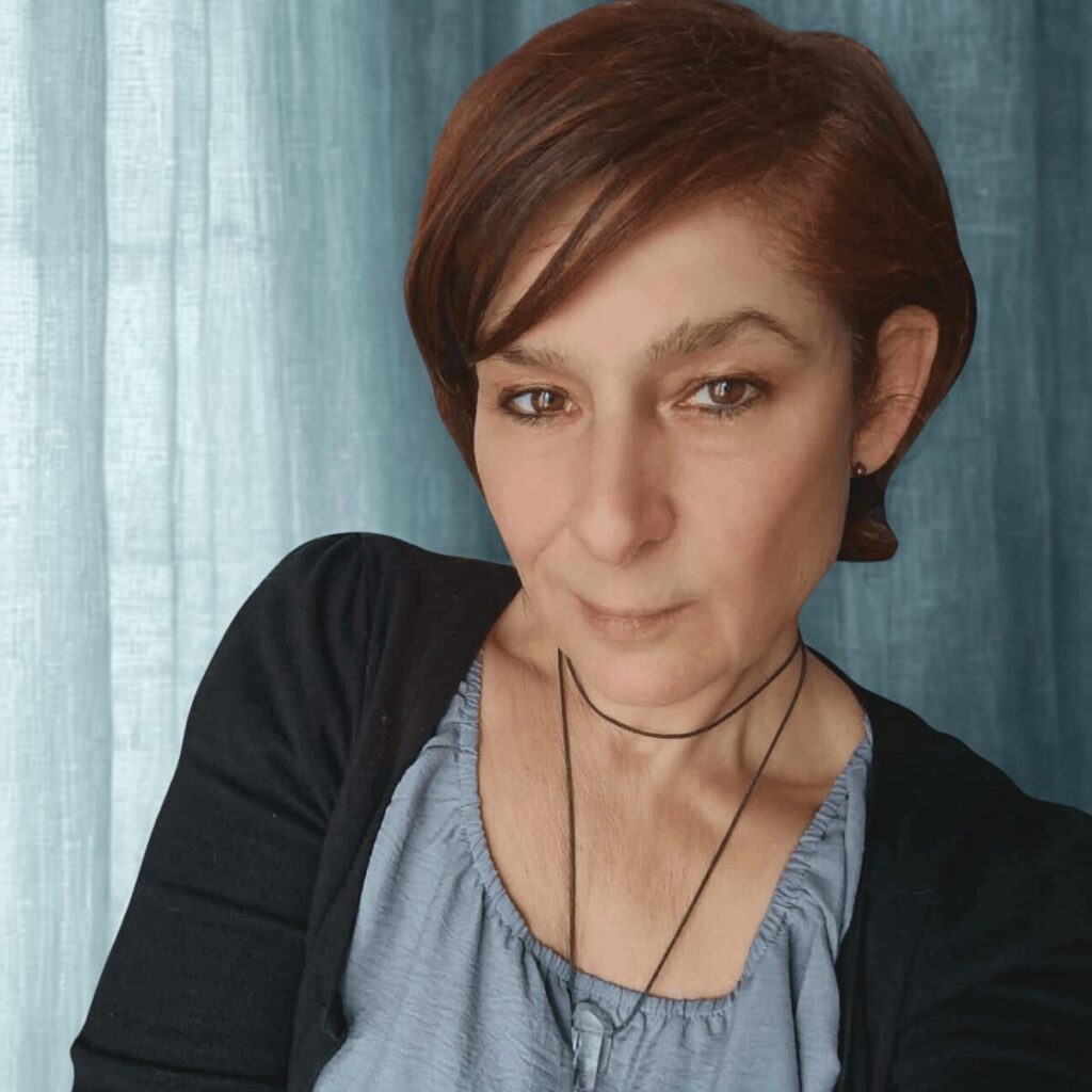 Anne De Meyer, formatrice en hypnose ericksonienne et EFT, portrait professionnel